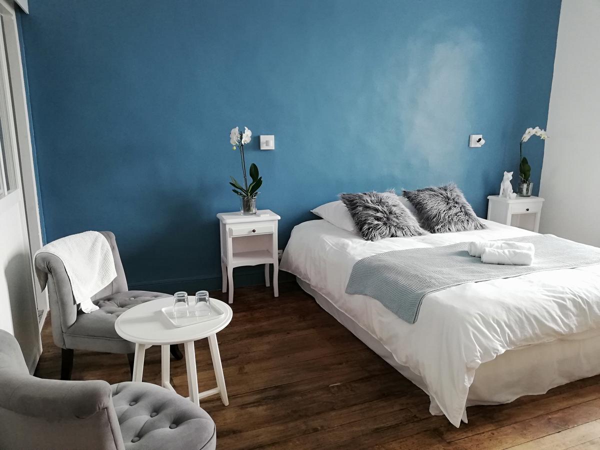L'Angely - Chambres D'Hotes Niort Zewnętrze zdjęcie